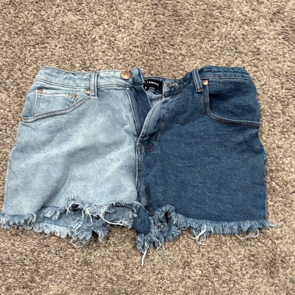 Almost Famous Two-Tone Jean Shorts with Frayed Hem